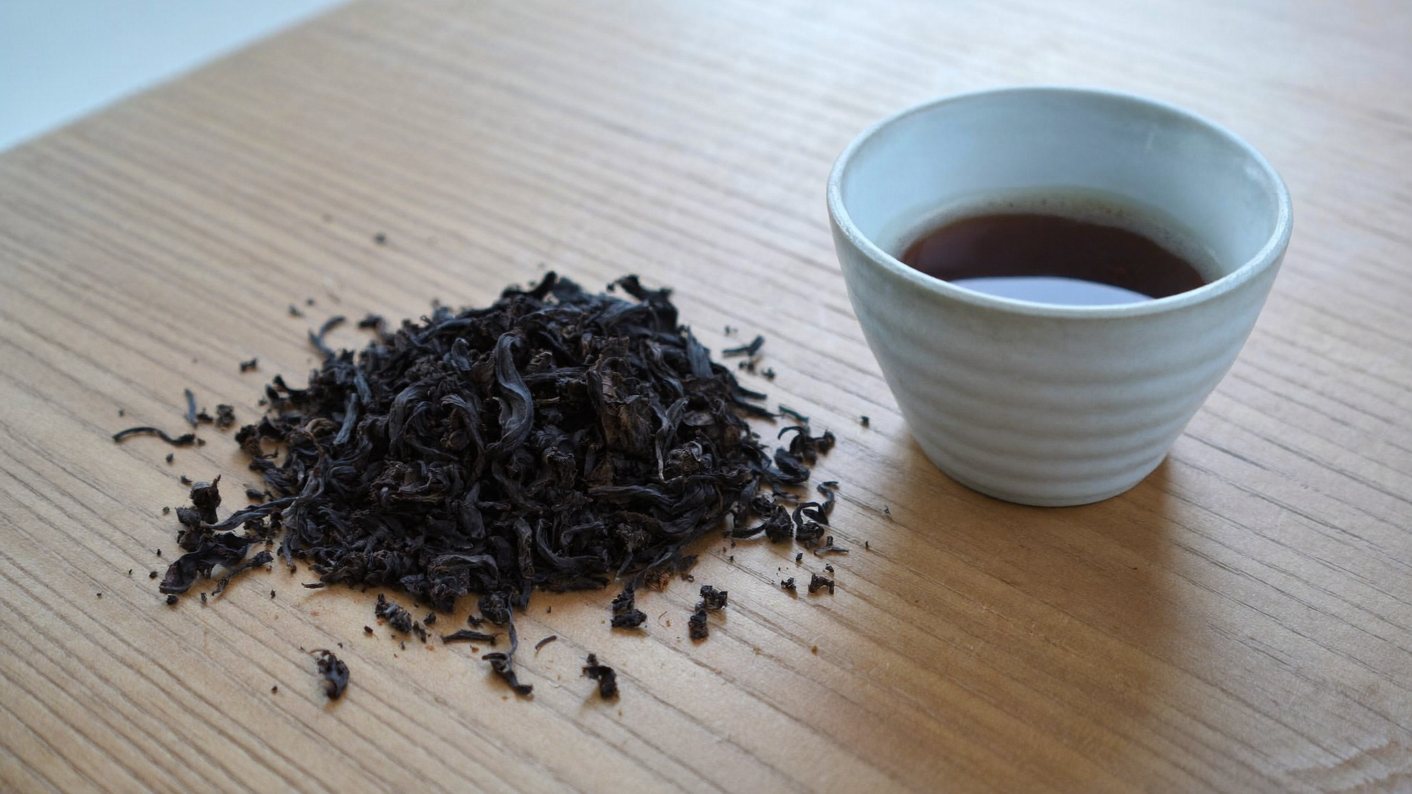 Wie viel Koffein hat schwarzer Tee: die Zahlen im Vergleich